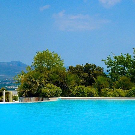 Studio Apartment - Domaine Du Golf Resort Roquebrune-sur Argens Esterno foto