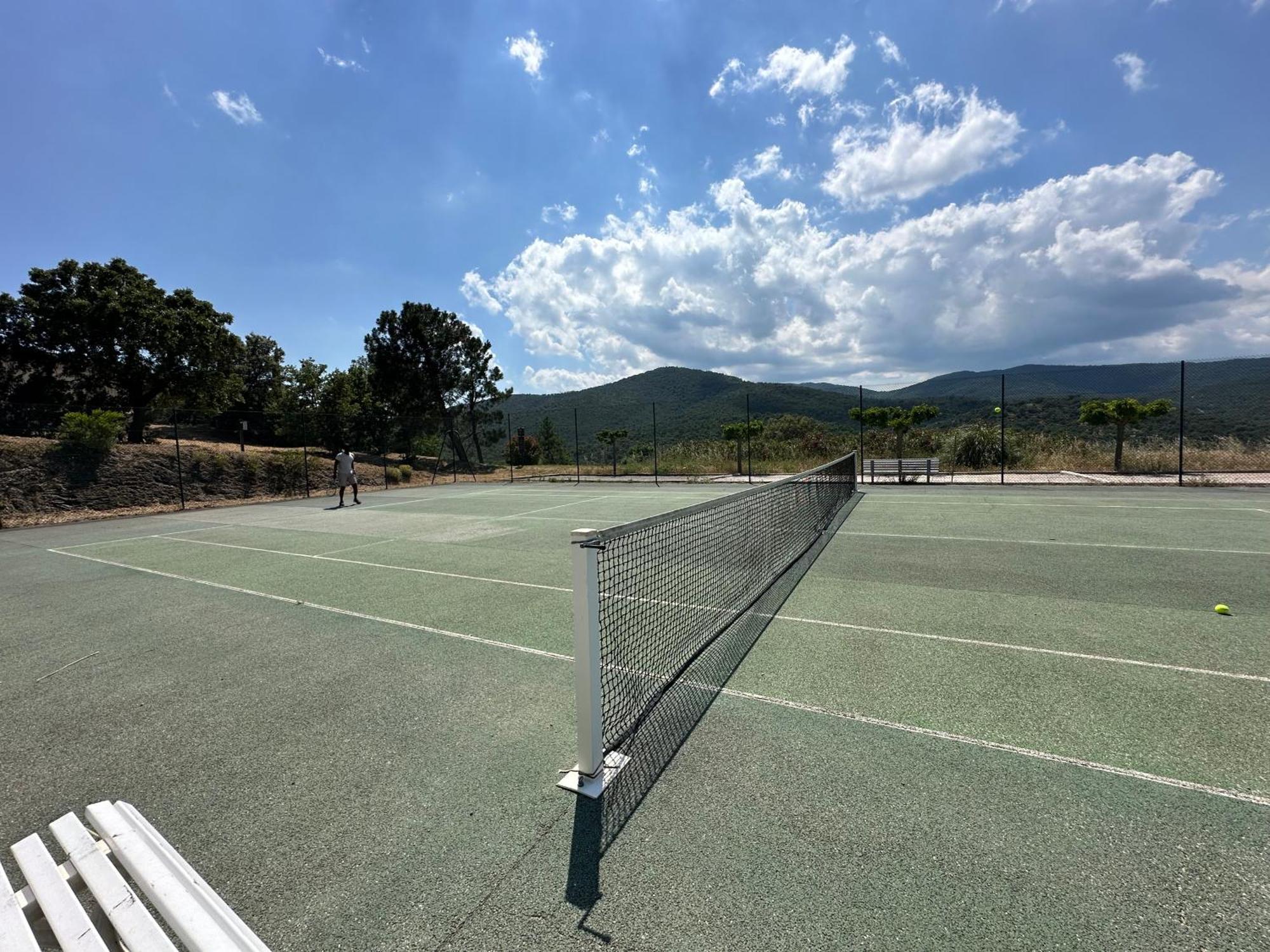 Studio Apartment - Domaine Du Golf Resort Roquebrune-sur Argens Esterno foto